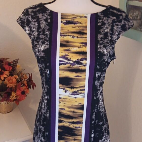 Maggy London Dramatic Knit Dress - Picture 2 of 9